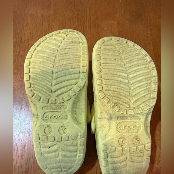 Crocs - Picture 3 of 4